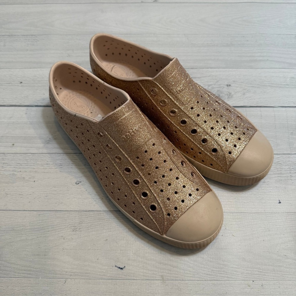 Native Shoes men's Jefferson‎ Bling Slip-On Shoe gold men's 10